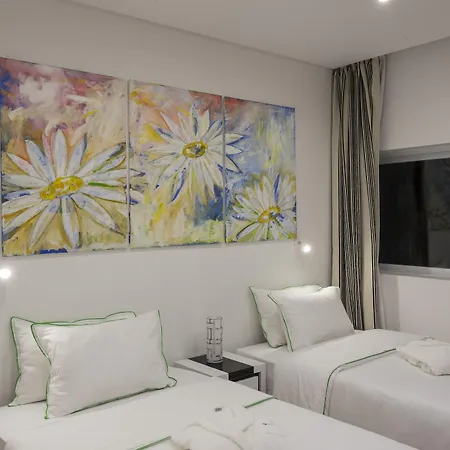 Quinta De Santa Barbara Lagoa (Azores)